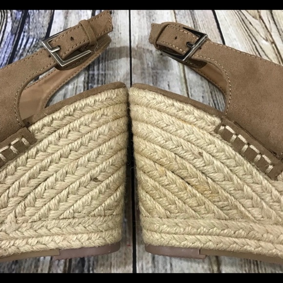 Apt. 9 Wedge Sandals - Picture 5 of 8